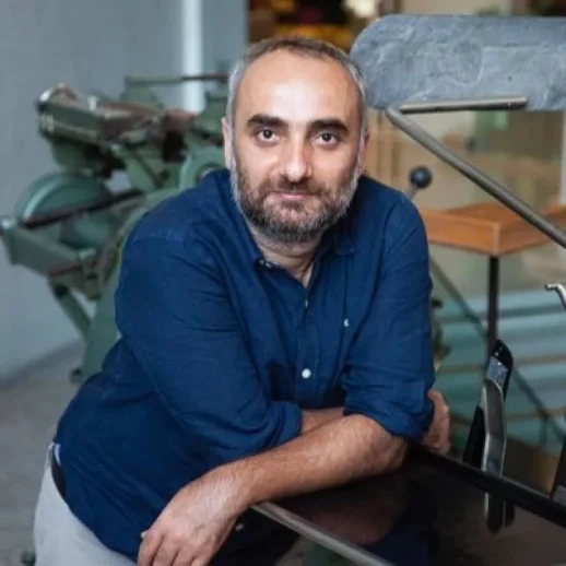 İsmail Saymaz: Türkiye’de Bir Çalışanın Ev Alması İçin 631 Maaş (52 Yıl) Birikim Yapması Gerekiyor!