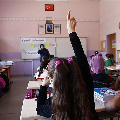 Milli Eğitim Bakanlığı'ndan Yılbaşı Kutlamalarına Yasak!