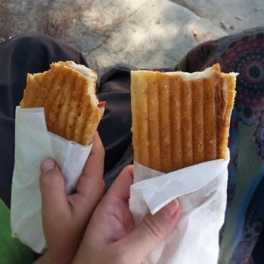 Afyonkarahisar'da Ortaokul Öğrencileri "Askıda Tost" Projesi Başlattı!