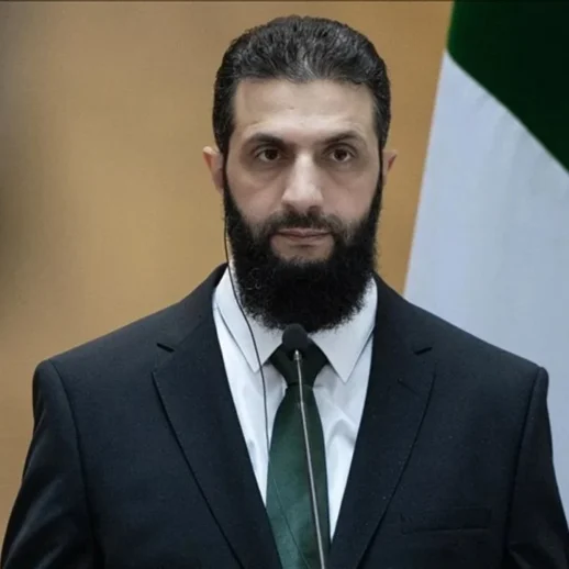 Suriye'de Yeni Dönem: Ahmet Eş-Şara'nın Liderliğinde Muhalif Gruplar Savunma Bakanlığı Altında Birleşiyor!