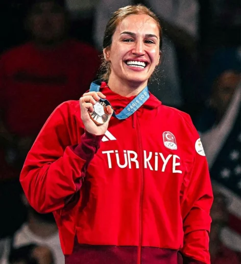 Dünyanın En İyi Kadın Güreşçisi Buse Tosun Çavuşoğlu Oldu!