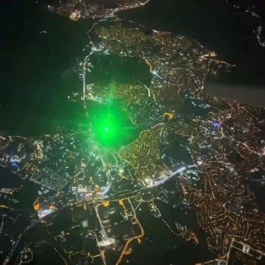 2025 Yılında Uçaklara Lazer Tutanlara 131.176 TL Ceza Verilecek!