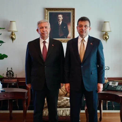 Ekrem İmamoğlu'na Yönelik Her Türlü Hukuksuzluğun Karşısında Olacağız!