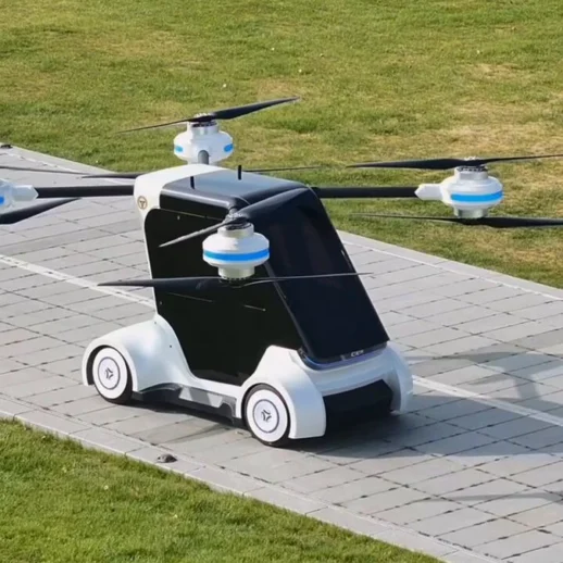 Çin, 300 Metre Yükseklikte Uçabilen Elektrikli Uçan Arabasını Tanıttı!