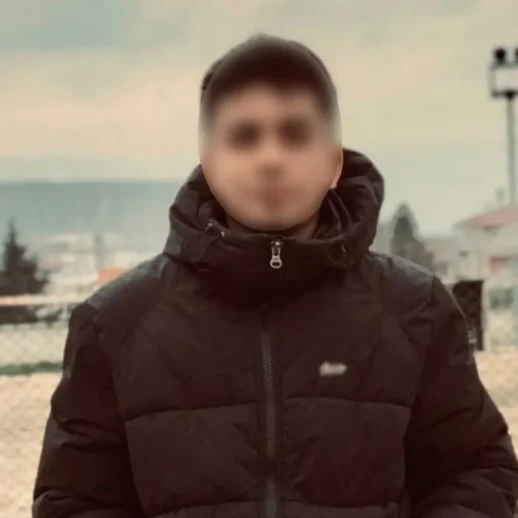 Mersin'de Cezaevinden 3 Gün Önce Çıkan 19 Yaşındaki Uyuşturucu Bağımlısı, Babaannesinin ve Dedesinin Boğazını Kesti!
