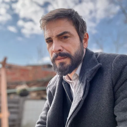 Ahmet Kural: Gassallığın İnceliklerini Öğrendim, Bir Ölüyü Yıkayabilirim!