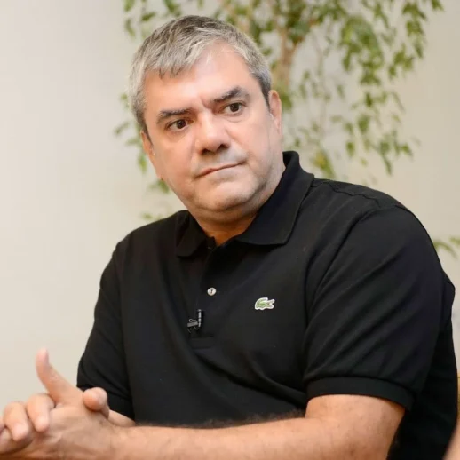 Yılmaz Özdil Kalp Krizi Geçirdi!