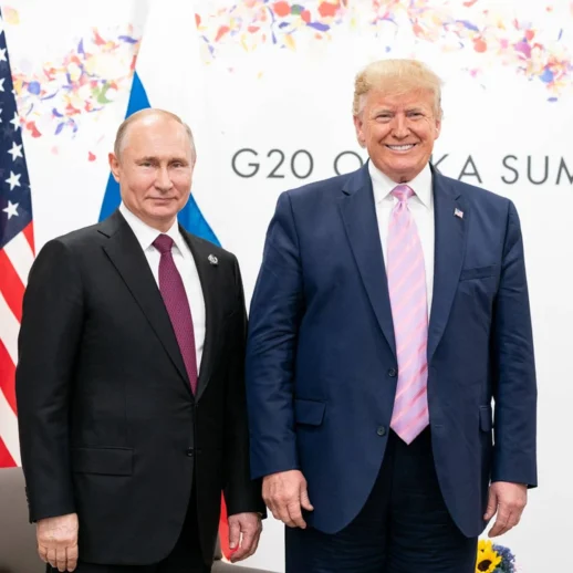 Vladimir Putin, Rusya'nın ABD İle Barışçıl İlişkiler Kurmaya Hazır Olduğunu Açıkladı!