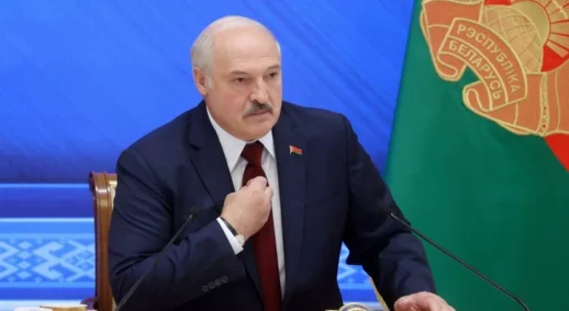 Lukaşenko: Belarus'taki Diktatörlük Ukrayna'daki Demokrasiden Daha İyi!