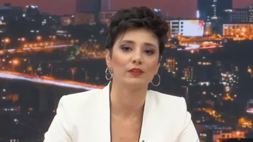 Halktv'den Şule Aydın, Fatih Portakal'a Tepki Gösterdi: “Önce Kendi Yaptığınız Gazeteciliğe Bakın. Bir Gazeteciye Gözaltına Alındığı Gün Bunları Söyleyemezsiniz.” Dedi!