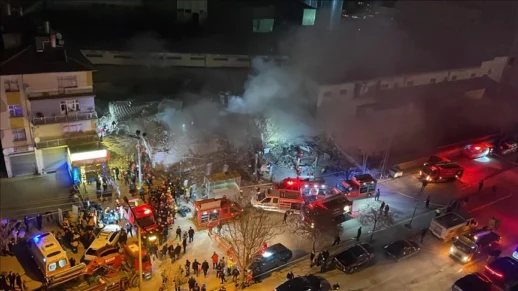 Konya'da 4 Katlı Bina Çöktü!
