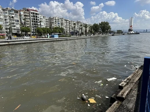 İzmir Körfezi'ndeki Kirlilik Nedeniyle Soruşturma Başlatıldı!