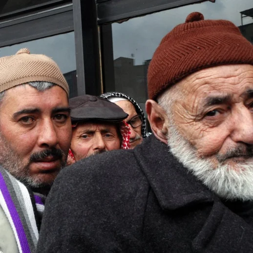 En Düşük Emekli Maaşı 12.500 TL'den 14.469 TL'ye Çıkaran Kanun Teklifi Meclis'te Kabul Edildi!