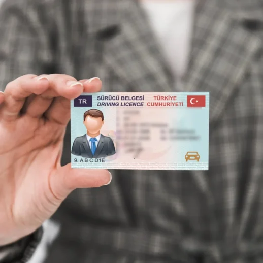 Trafikte Saldırı Amacıyla Araçlarından İnen Sürücülerin Ehliyetine El Konulacak!
