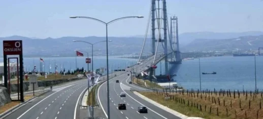 Ulaştırma Bakanı Uraloğlu 2024'te Türkiye Otoyollarında 1 Milyar Araç Geçtiğini Açıkladı!