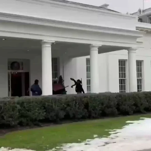 Joe Biden'a Ait Eşyalar, Beyaz Saray'dan Çıkarılıyor!