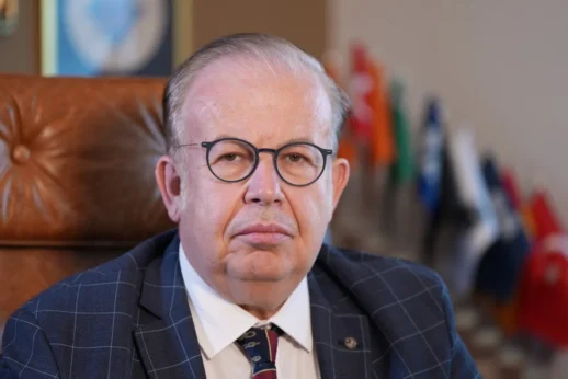 Müstafi Tümamiral Cihat Yaycı: Türkiye'de İç Savaş Mı Var Ki Barış Olsun?