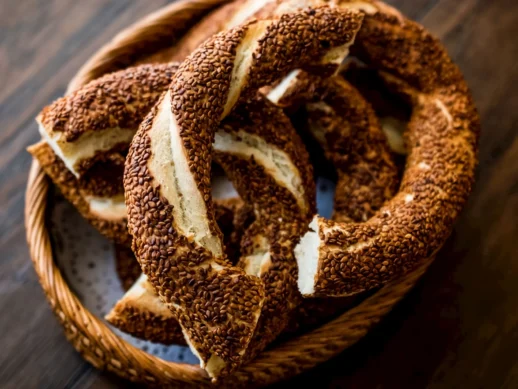 İstanbul'da Simit Fiyatı 20 TL'ye Yükseldi!